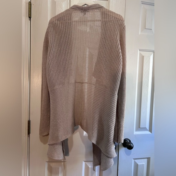 Eileen Fisher 100% Linen Open Weave Cream Taupe Cardigan size L Refined Scandi - Picture 4 of 9